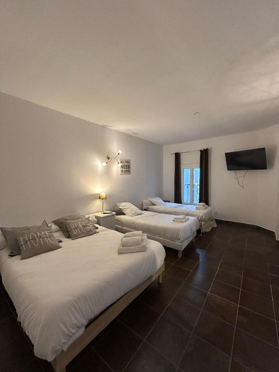 Auberge Les Galets Peyruis Екстер'єр фото