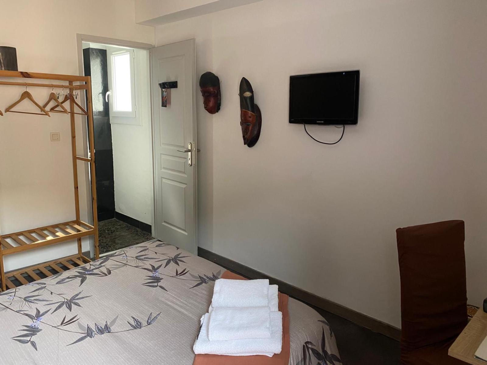 Auberge Les Galets Peyruis Екстер'єр фото