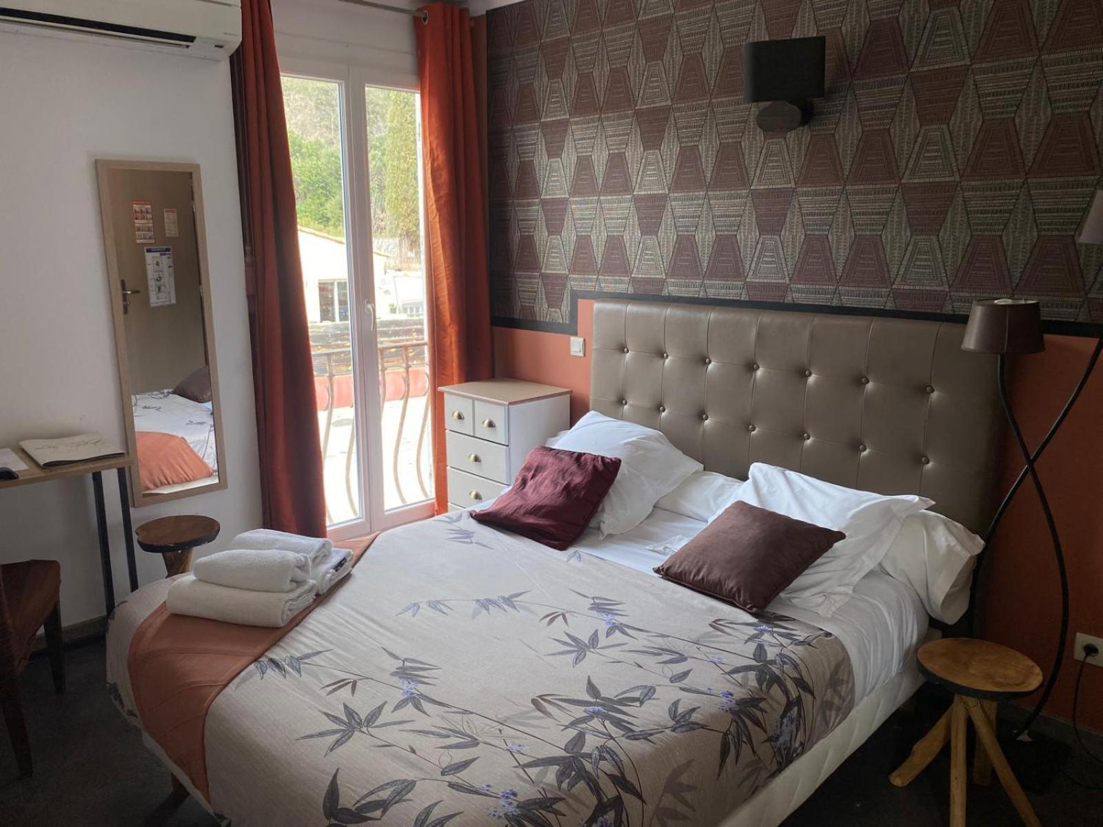 Auberge Les Galets Peyruis Екстер'єр фото