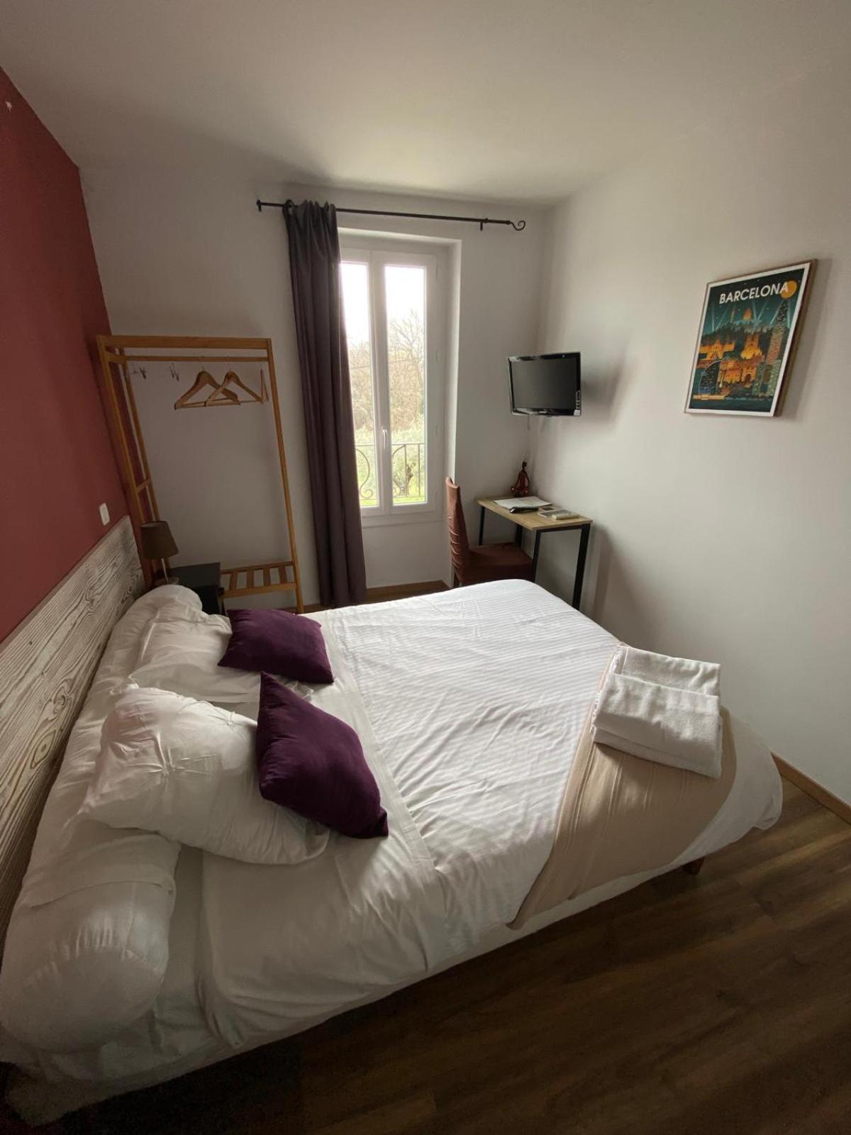 Auberge Les Galets Peyruis Екстер'єр фото