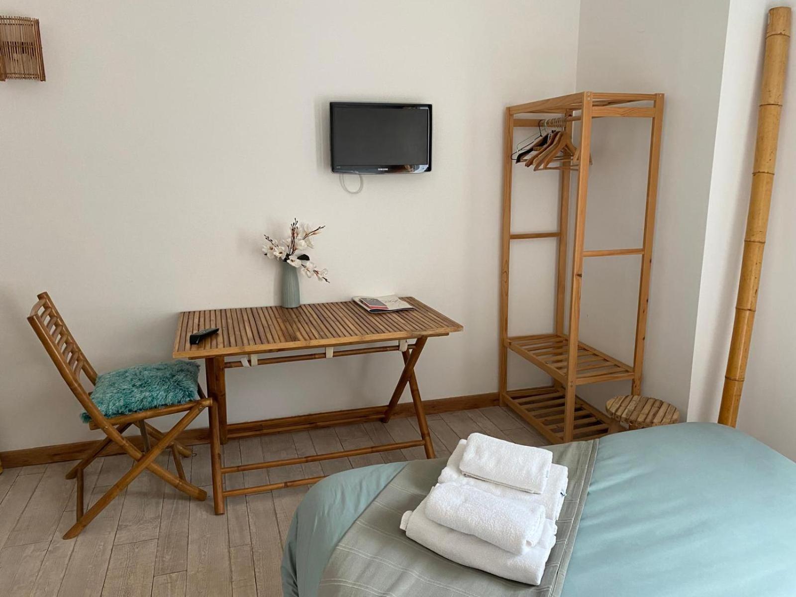 Auberge Les Galets Peyruis Екстер'єр фото