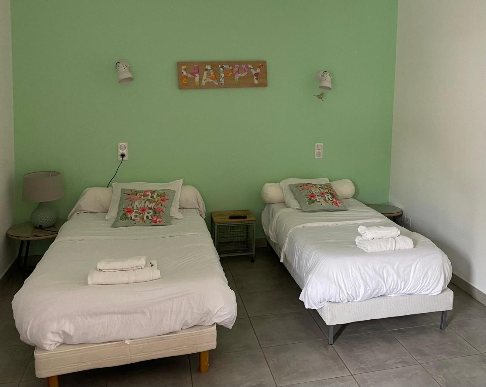 Auberge Les Galets Peyruis Екстер'єр фото