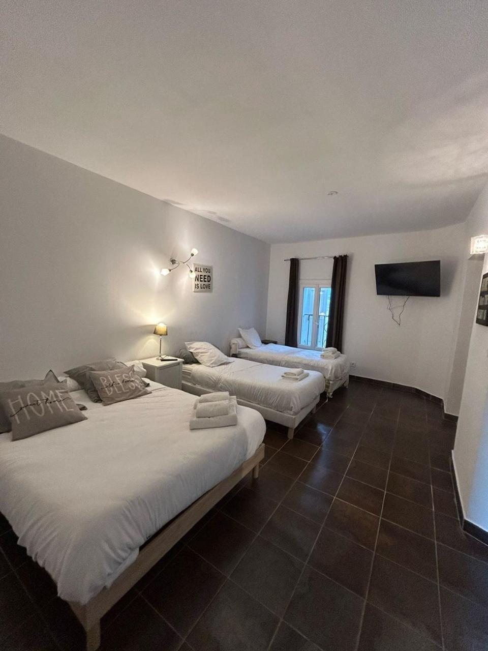 Auberge Les Galets Peyruis Екстер'єр фото